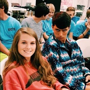 Meet your Posher, Elizabeth